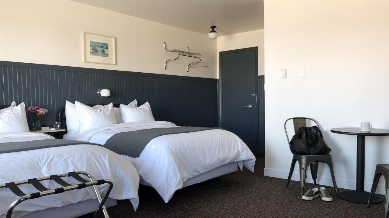 The Bayview - Frances, On - Lakeside